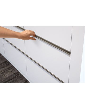 Bild Möbel- Griffleiste, individuell ablängbar, Canis C 9210132, Länge 3.500mm, Aluminium edelstahloptik eloxiert - Hettich-1