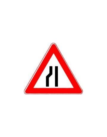VKZ.121-20 Dreieck 900mm verengte Fahrba hn links RAL-Gütezeichen Folie RA2 - Neutral